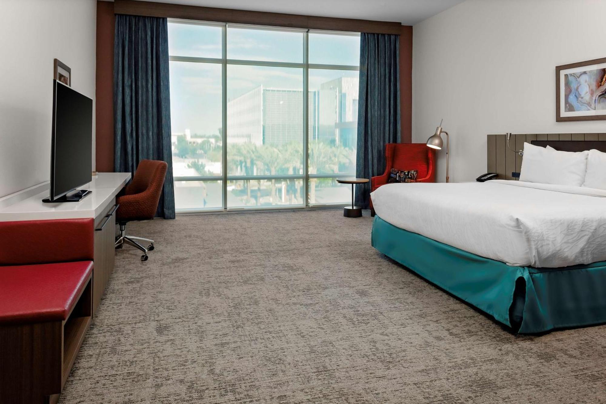 Hilton Garden Inn Chandler Downtown Exterior foto